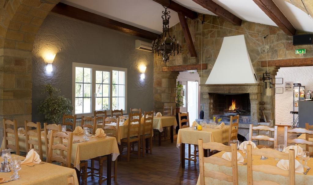 Auberge du Grand Chêne Sillans-la-Cascade Exterior foto
